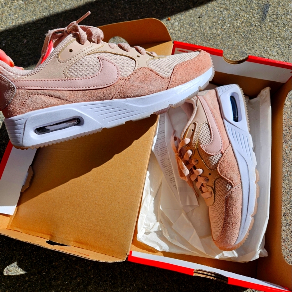 Pink Nike air max sc